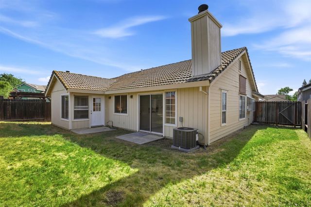 5611 Bolton Way, Rocklin, CA 95677