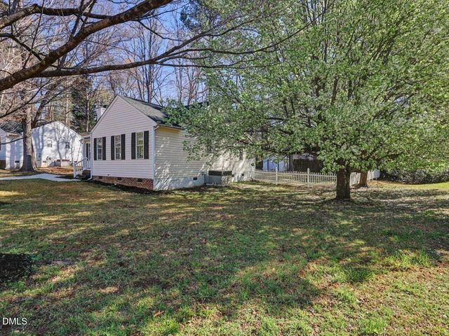 325 Wolfbridge Road, Holly Springs, NC 27540