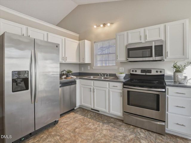 325 Wolfbridge Road, Holly Springs, NC 27540