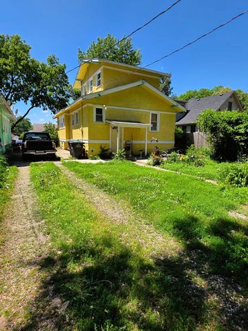 3315 5th Avenue, Des Moines, IA 50313