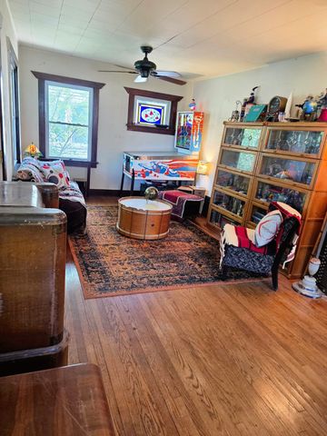 3315 5th Avenue, Des Moines, IA 50313