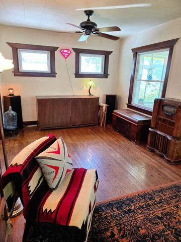 3315 5th Avenue, Des Moines, IA 50313