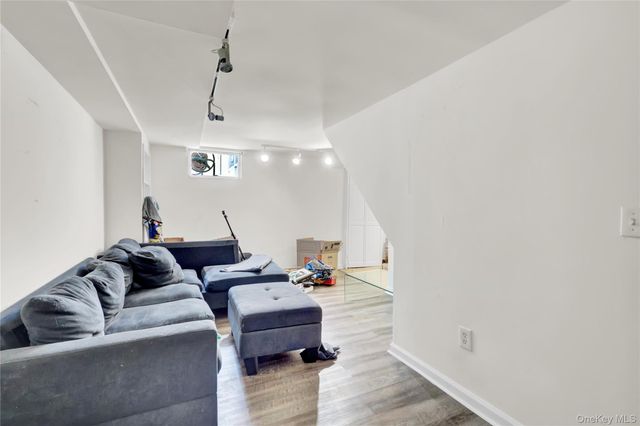 4 Halliday Road, Coram, NY 11727