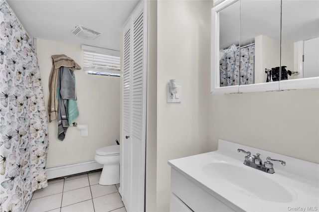 4 Halliday Road, Coram, NY 11727