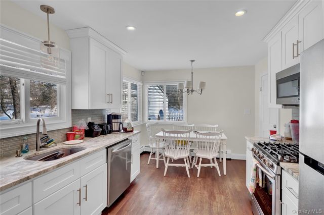 4 Halliday Road, Coram, NY 11727