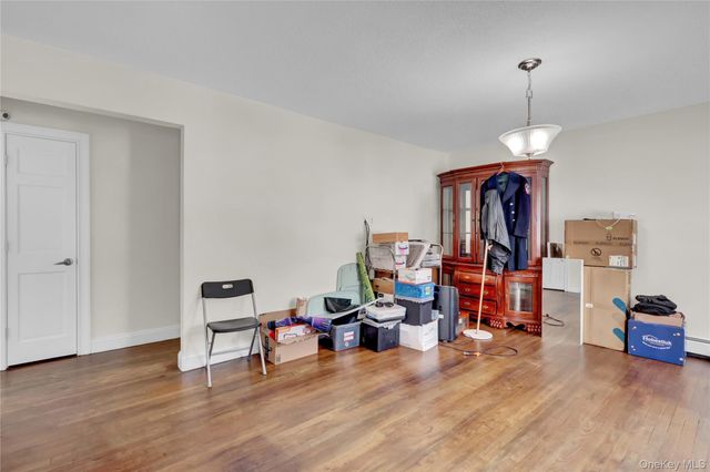 4 Halliday Road, Coram, NY 11727