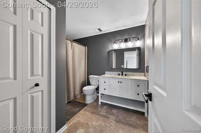 2854 Cottonwood Drive B, Waterford, MI 48328