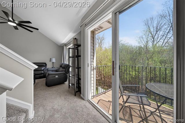 2854 Cottonwood Drive B, Waterford, MI 48328