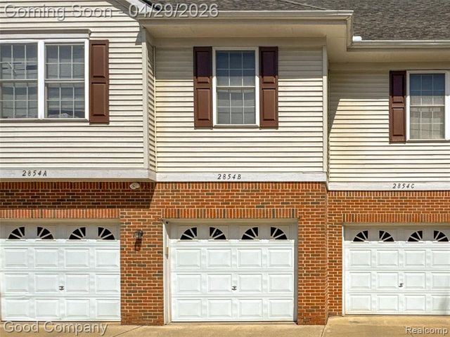 2854 Cottonwood Drive B, Waterford, MI 48328