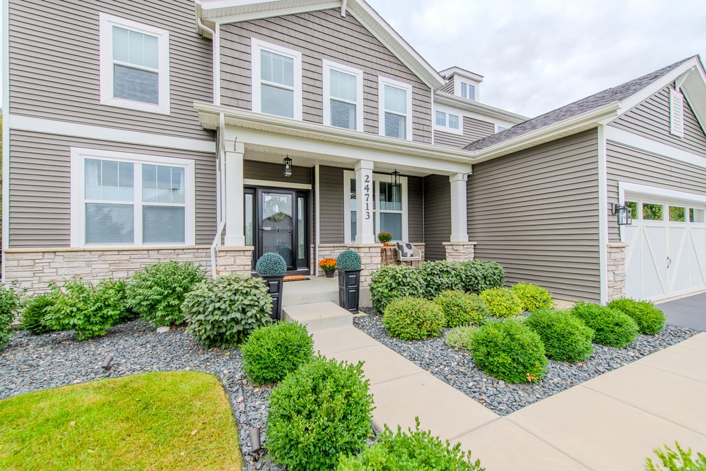24713 Sleepy Hollow Lane, Plainfield, IL 60586 — photo 4
