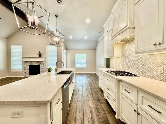 804 E Barajas Terrace, Mustang, OK 73064