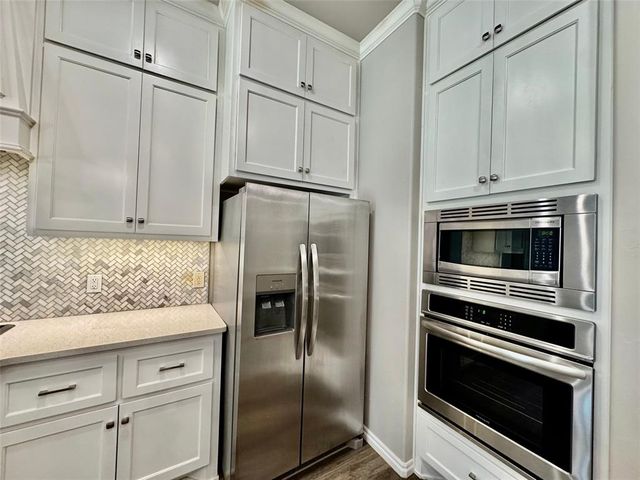 804 E Barajas Terrace, Mustang, OK 73064