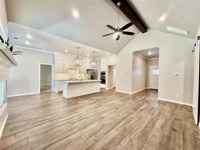 804 E Barajas Terrace, Mustang, OK 73064