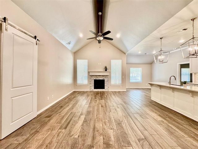 804 E Barajas Terrace, Mustang, OK 73064