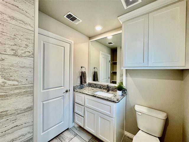 804 E Barajas Terrace, Mustang, OK 73064
