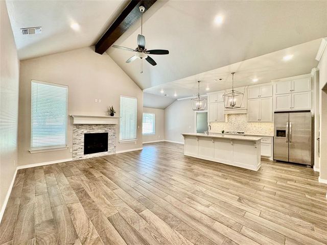 804 E Barajas Terrace, Mustang, OK 73064
