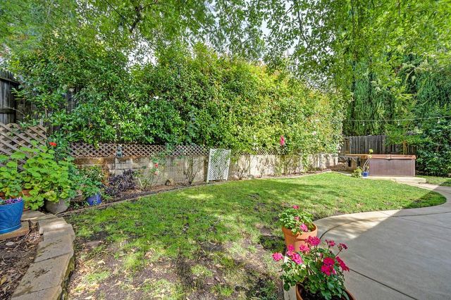 1282 Knopfler Cir, Folsom, CA 95630