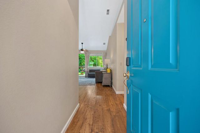 1282 Knopfler Cir, Folsom, CA 95630