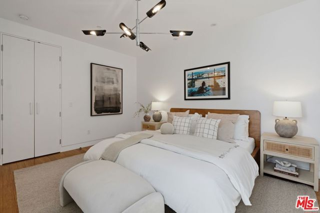 853 21st Street 104, Santa Monica, CA 90403
