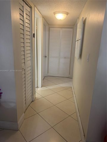 8625 NW 8th St 310, Miami, FL 33126