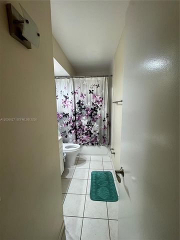 8625 NW 8th St 310, Miami, FL 33126