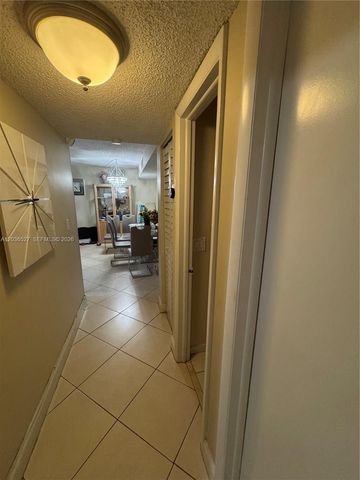 8625 NW 8th St 310, Miami, FL 33126