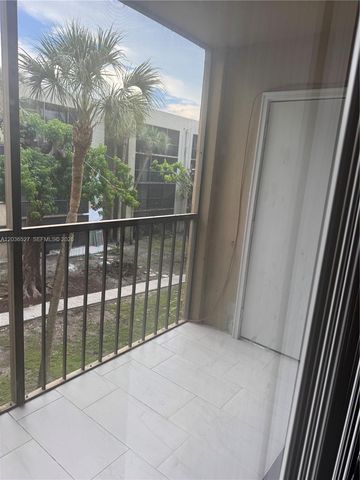 8625 NW 8th St 310, Miami, FL 33126