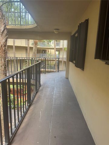 8625 NW 8th St 310, Miami, FL 33126