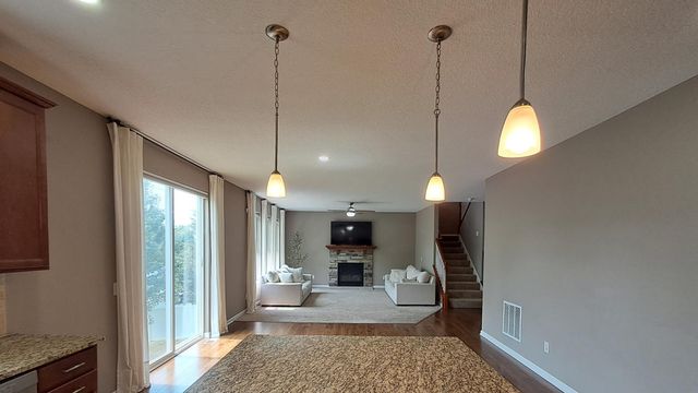 6483 102nd Avenue N, Brooklyn Park, MN 55445