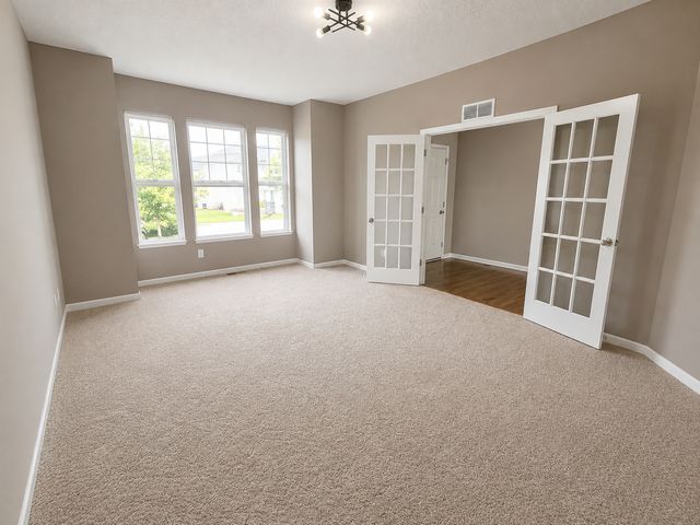 6483 102nd Avenue N, Brooklyn Park, MN 55445