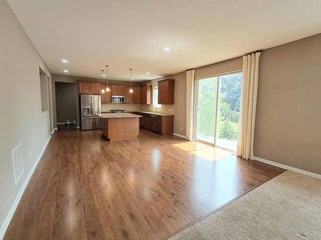 6483 102nd Avenue N, Brooklyn Park, MN 55445