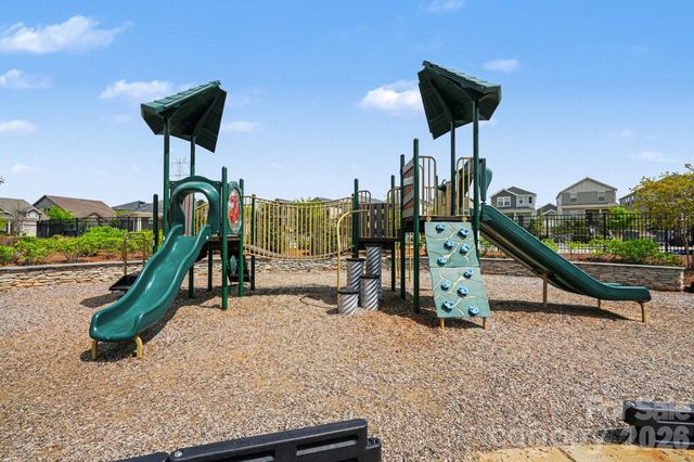11416 Solstice Way, Huntersville, NC 28078