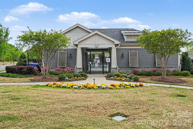 11416 Solstice Way, Huntersville, NC 28078