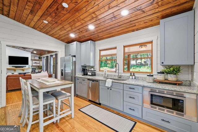 115 Doe Run, Ellijay, GA 30540