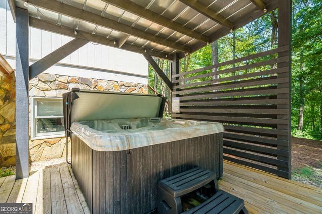 115 Doe Run, Ellijay, GA 30540