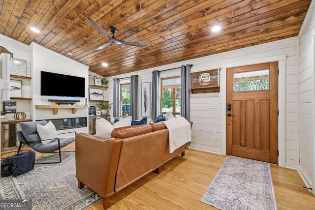 115 Doe Run, Ellijay, GA 30540