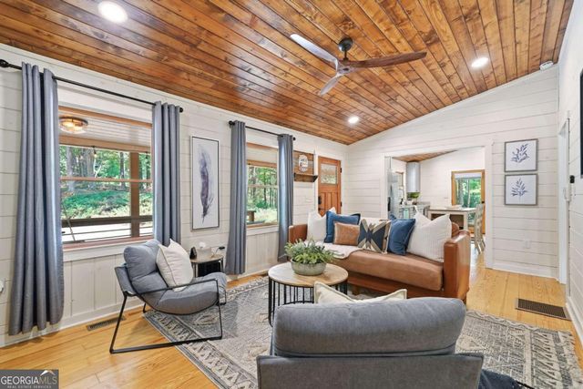 115 Doe Run, Ellijay, GA 30540