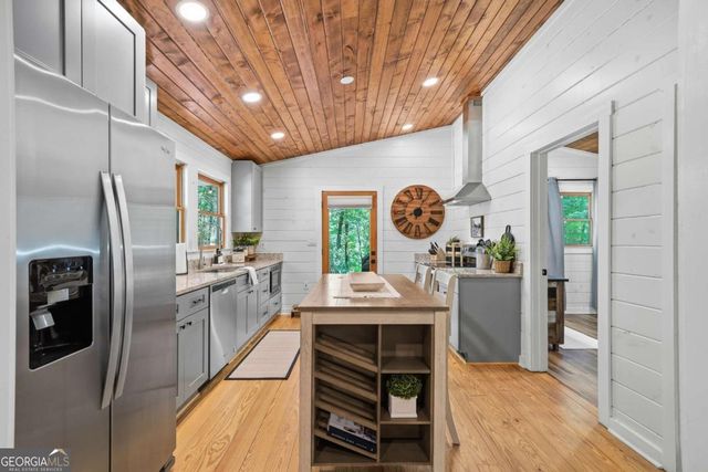 115 Doe Run, Ellijay, GA 30540