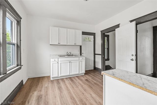 6704 Owosso Avenue, Cleveland, OH 44105