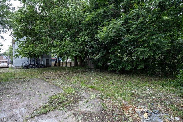 6704 Owosso Avenue, Cleveland, OH 44105