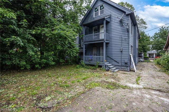 6704 Owosso Avenue, Cleveland, OH 44105