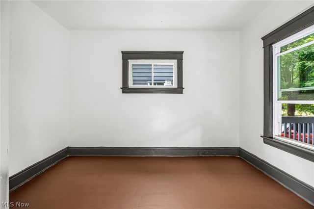 6704 Owosso Avenue, Cleveland, OH 44105