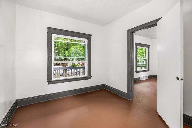 6704 Owosso Avenue, Cleveland, OH 44105