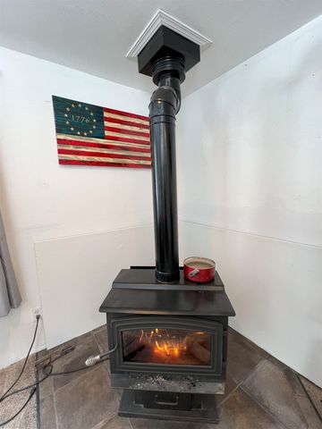 4430 D Springdale Hunters Rd, Springdale, WA 99173