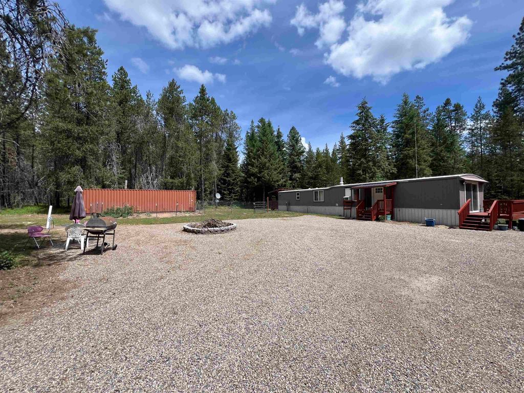 4430 D Springdale Hunters Rd, Springdale, WA 99173