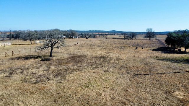 5633 Tenney Creek RD, Luling, TX 78648