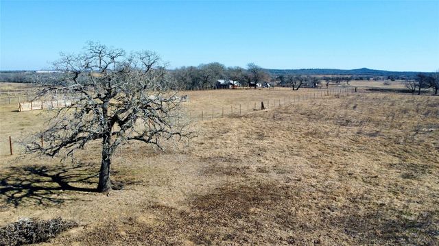 5633 Tenney Creek RD, Luling, TX 78648