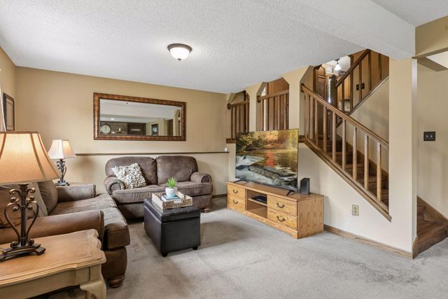 4 Pleasant View Lane, Circle Pines, MN 55014