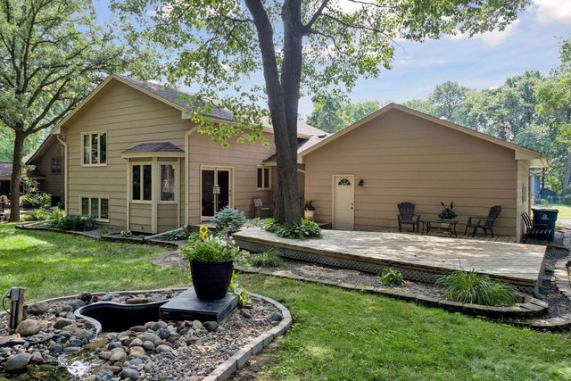 4 Pleasant View Lane, Circle Pines, MN 55014