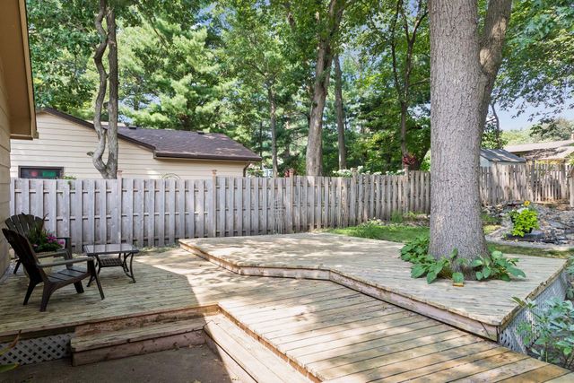 4 Pleasant View Lane, Circle Pines, MN 55014